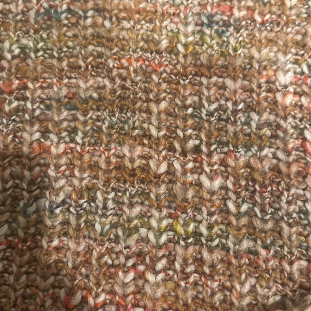 FRAME Marled Crewneck Sweater. - Picture 6 of 9